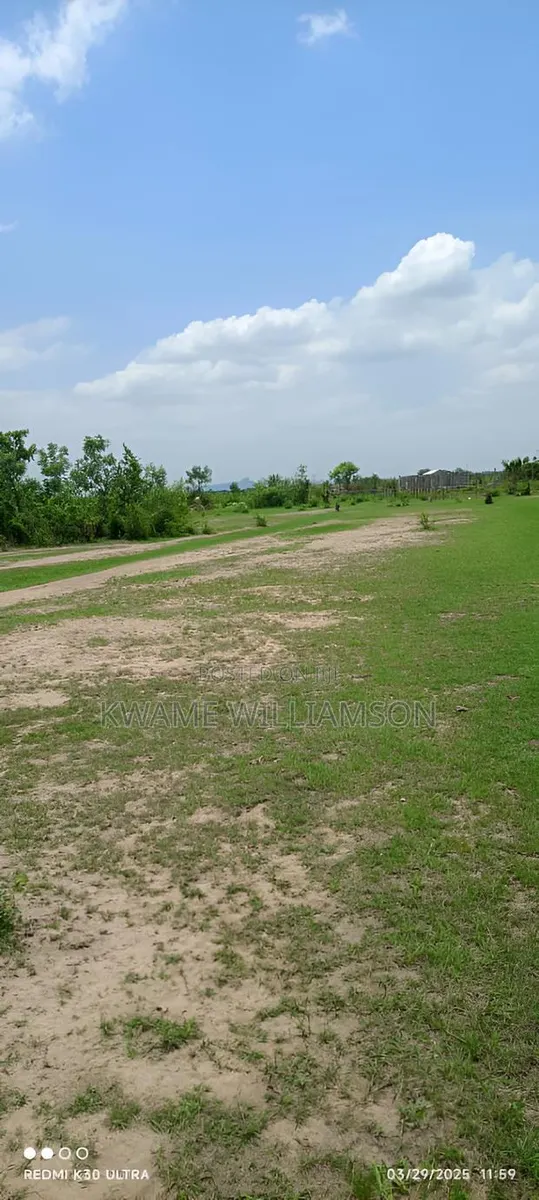Land for Sale at Koforidua Akyem Kukurankumi · Photo 1