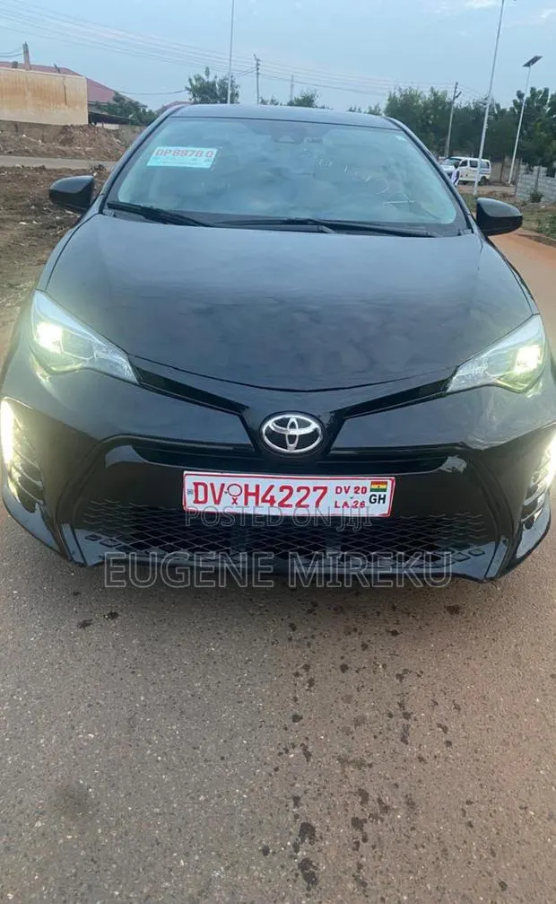 Toyota Corolla 2019 Black · Photo 1