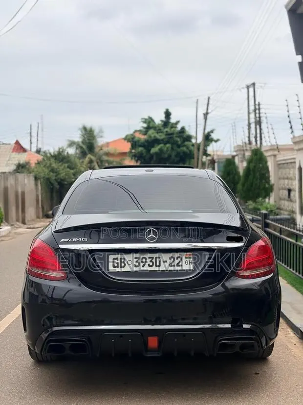 Mercedes-Benz C300 2016 Blue · Photo 1
