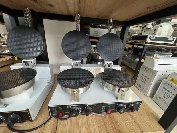 Double Cone Waffle Machine · Photo 1
