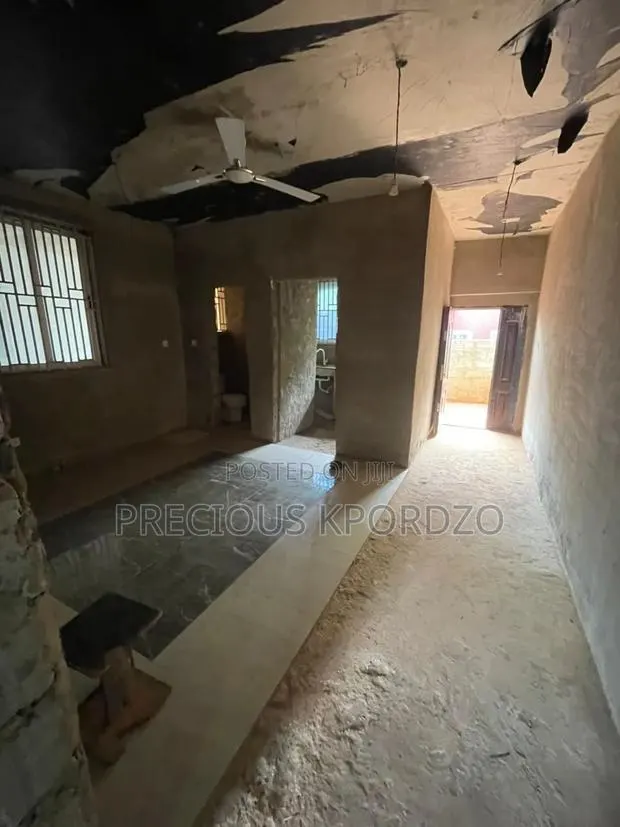 1bdrm Room & Parlour in Adenta New Legon for rent · Photo 1