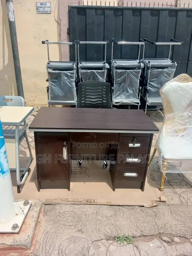 Single Desk For Office · Photo 1