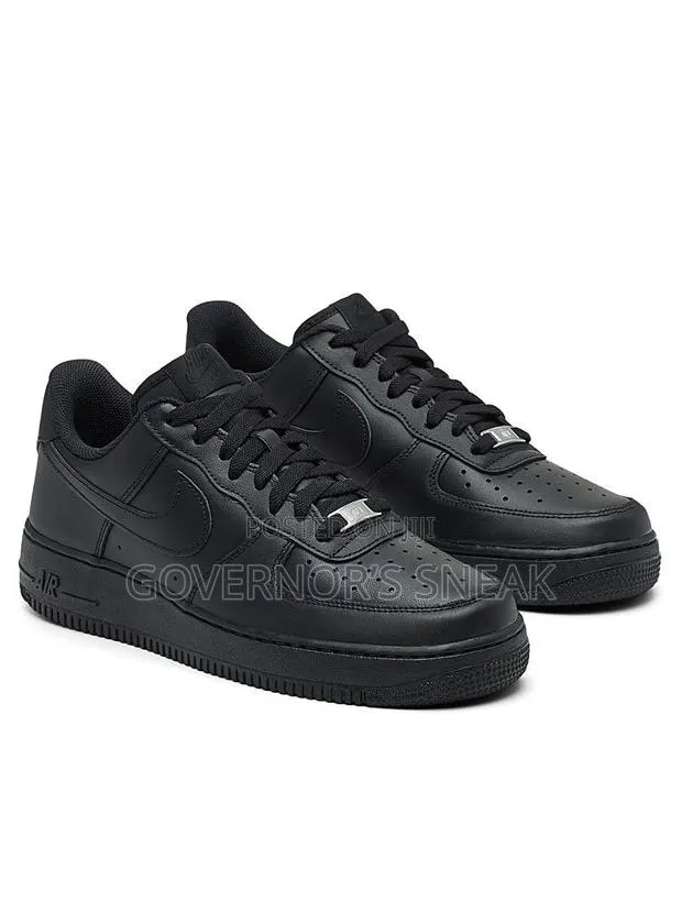 Nike Air Force 1 “Black” · Photo 1