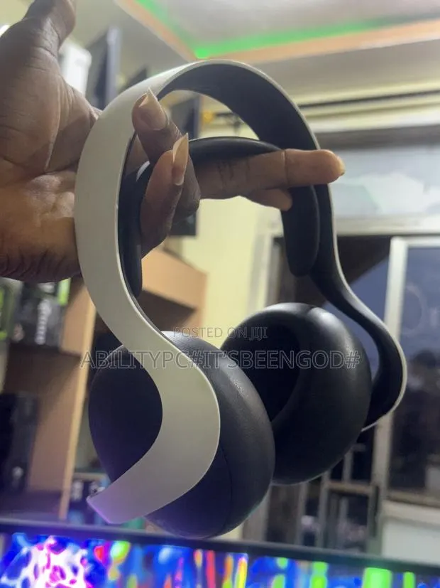 PLaystation Pulse Elite Headset · Photo 1