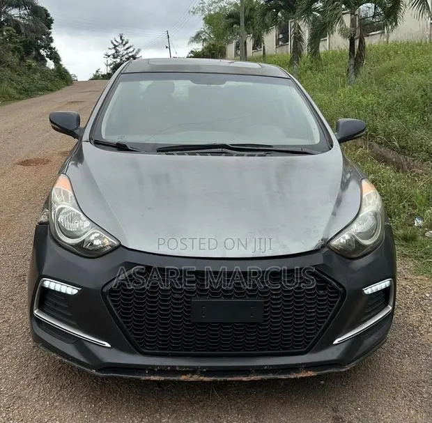Hyundai Elantra GLS 2012 Gray · Photo 1