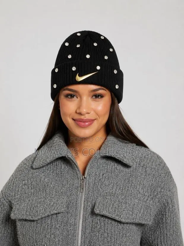 Unisex Knitted Beanie Winter Hat · Photo 1