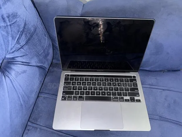 Laptop Apple MacBook Pro 2020 M1 8GB Intel Core i5 SSD 256GB · Photo 1