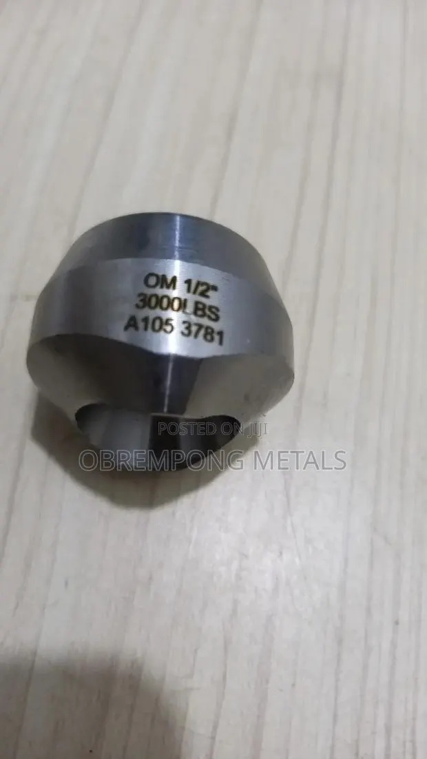1/2" Steel Threadolet 3000lbs · Photo 1