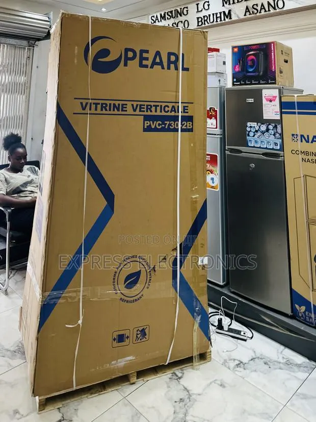 Energy Efficiency Technology Display Fridge Pearl 610l · Photo 1