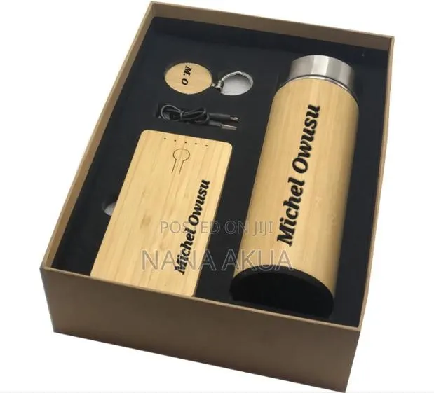 Customised Bamboo Gift Set With Power Bank · Photo 1