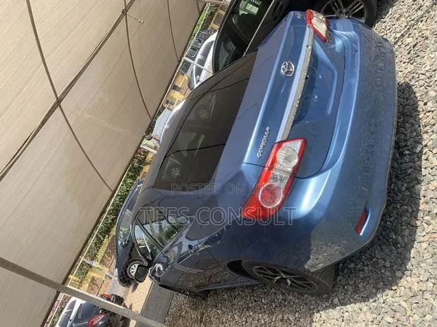 Toyota Corolla 2013 Blue · Photo 3