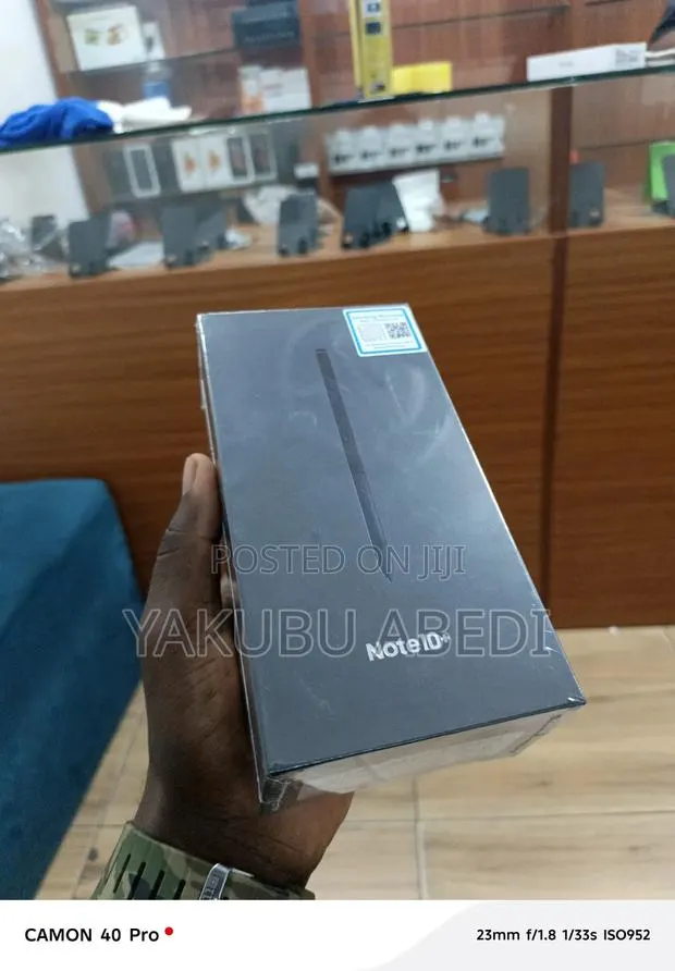 New Samsung Galaxy Note 10 Plus 256 GB Black · Photo 1