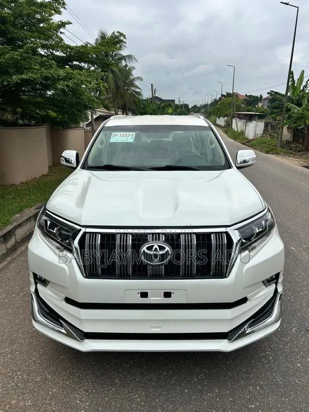 Toyota Land Cruiser Prado 2.7 2017 Pearl · Photo 1