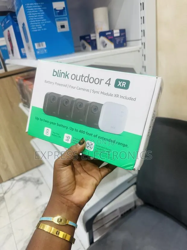 Blink Outdoor 4 Cameras Best at Store · Photo 1