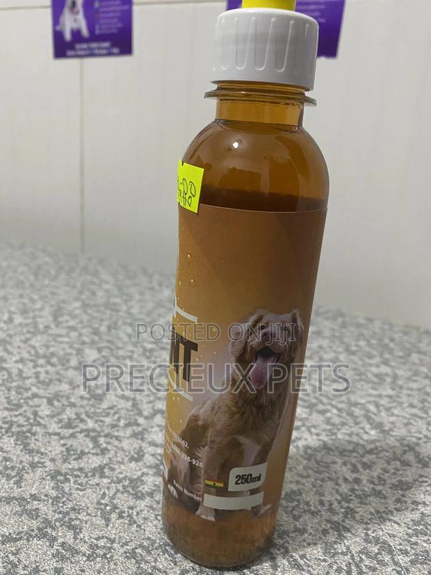 Ticks And Fleas Shampoo · Photo 1