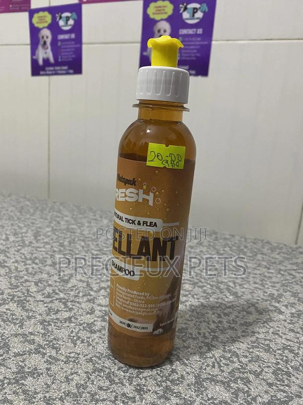 Ticks And Fleas Shampoo · Photo 2