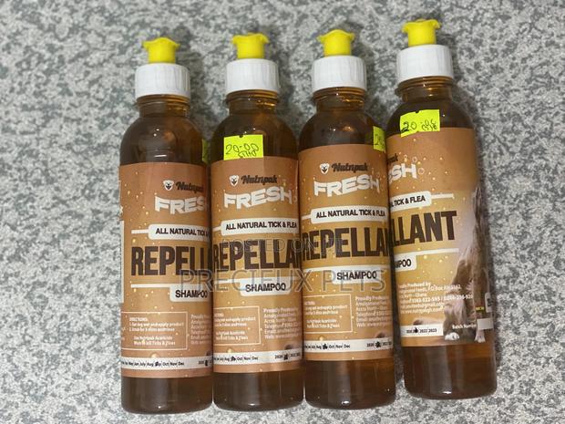 Ticks And Fleas Shampoo · Photo 8