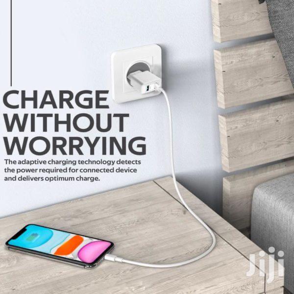 Promate Biplug 12W Wall Charger With Dual USB Ports(White) · Photo 4