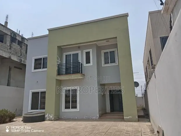 4bdrm Duplex in Kb Properties, Spintex for sale · Photo 1