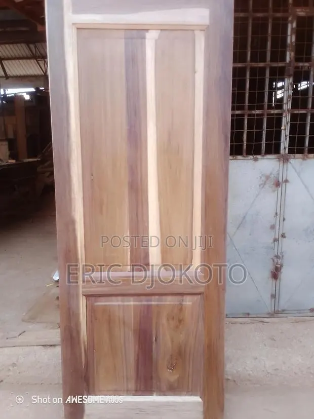 Double Face Door · Photo 1