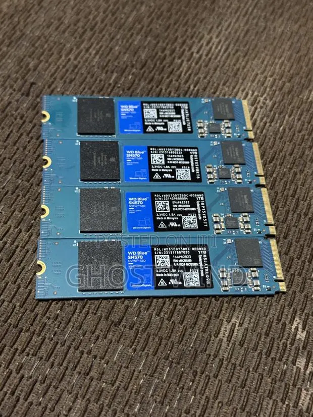 SSD Drives · Photo 1