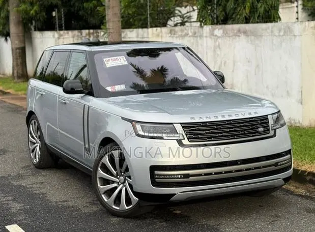 Land Rover Range Rover Vogue 2023 Silver · Photo 1