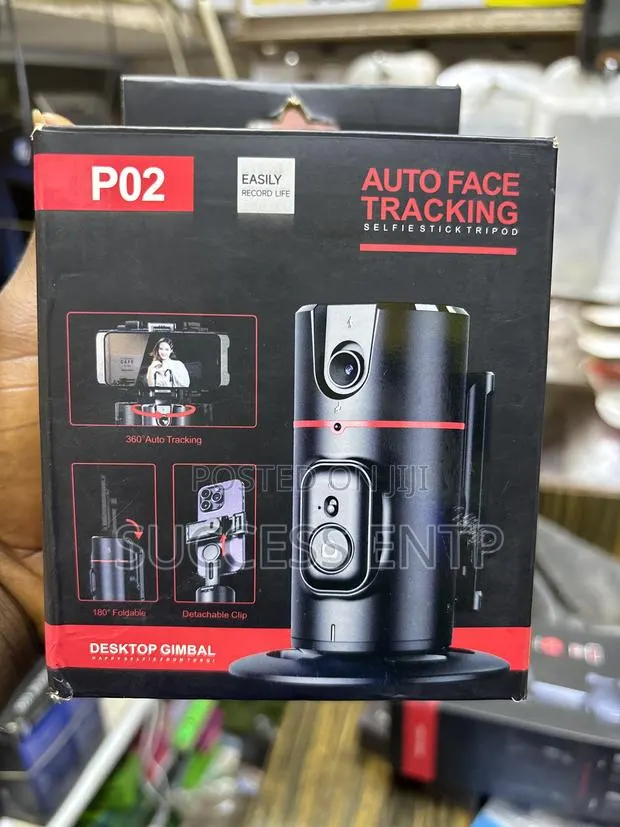 P02 Face Tracker · Photo 1