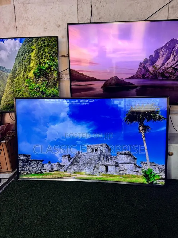 Samsung 55 Inches Uhd Graphics Digital Satellite Curve Tv · Photo 1