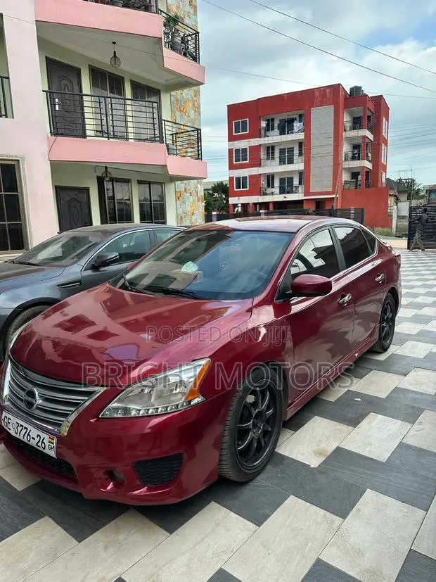 Nissan Sentra SR 4dr Sedan (1.8L 4cyl CVT) 2015 Red · Photo 1