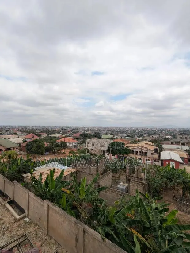 One and Half Plot With an Uncompleted Three Bedroom Structure for Sale · Photo 1