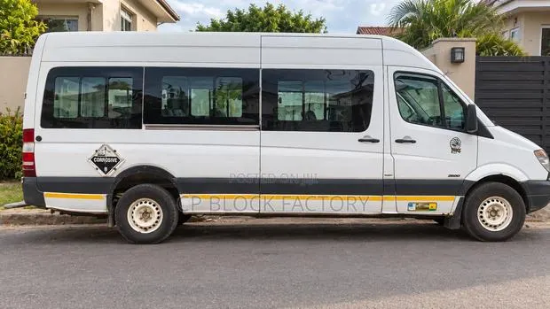 Mercedes-Benz Sprinter 2011 White · Photo 1