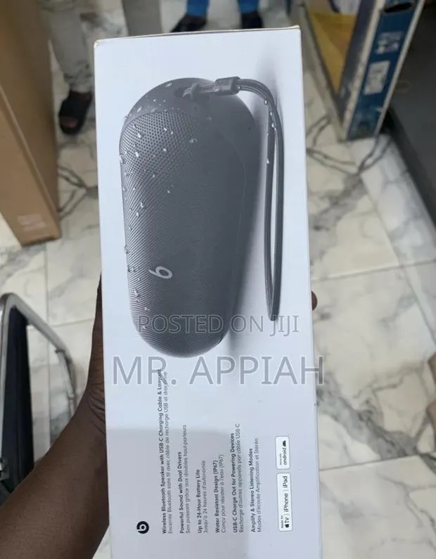 Fresh in Box Beat Pill Portable Bluetooth Speaker(Black) · Photo 1
