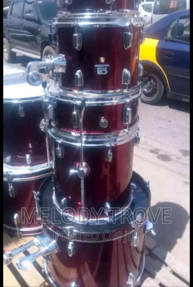 Yamaha 5set Drums · Photo 1