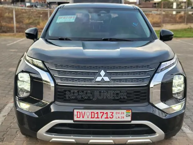 Mitsubishi Outlander SE 2022 Black · Photo 1