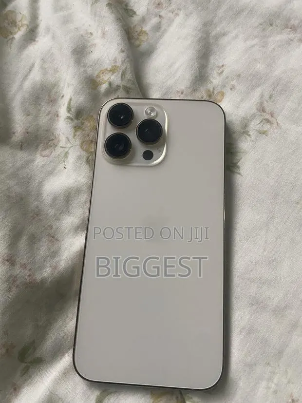 Apple iPhone 14 Pro Max 256 GB White · Photo 1