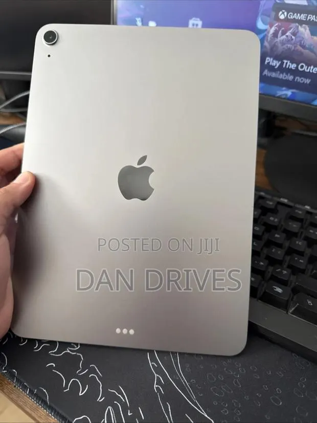 Apple iPad Air 11 (2024) 128 GB Gray · Photo 1