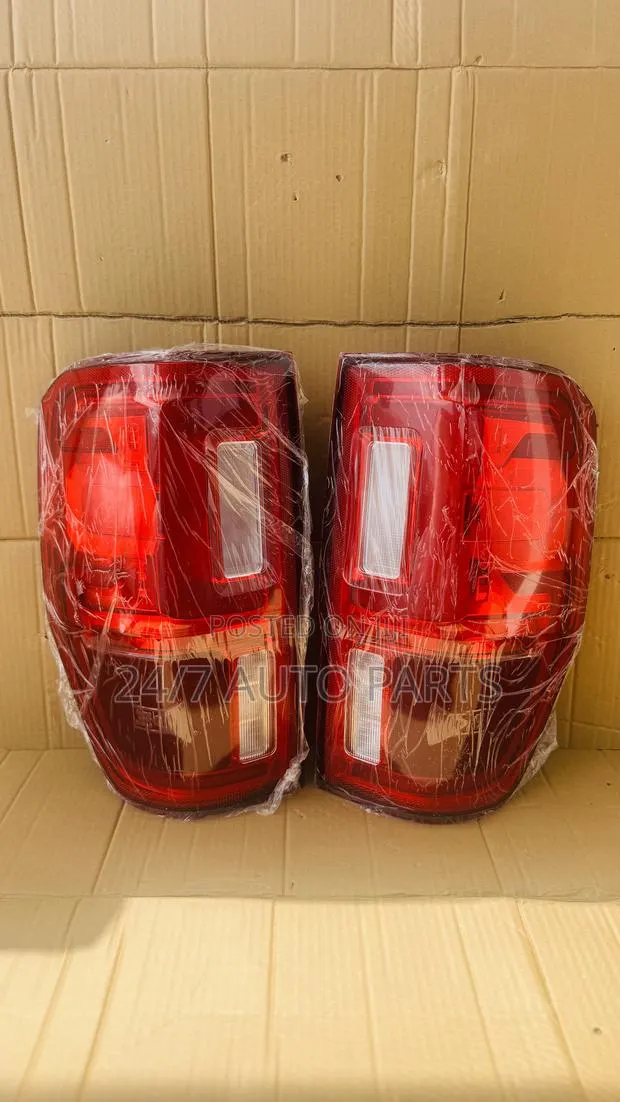 Ford Ranger 19-23 Tail Light · Photo 1