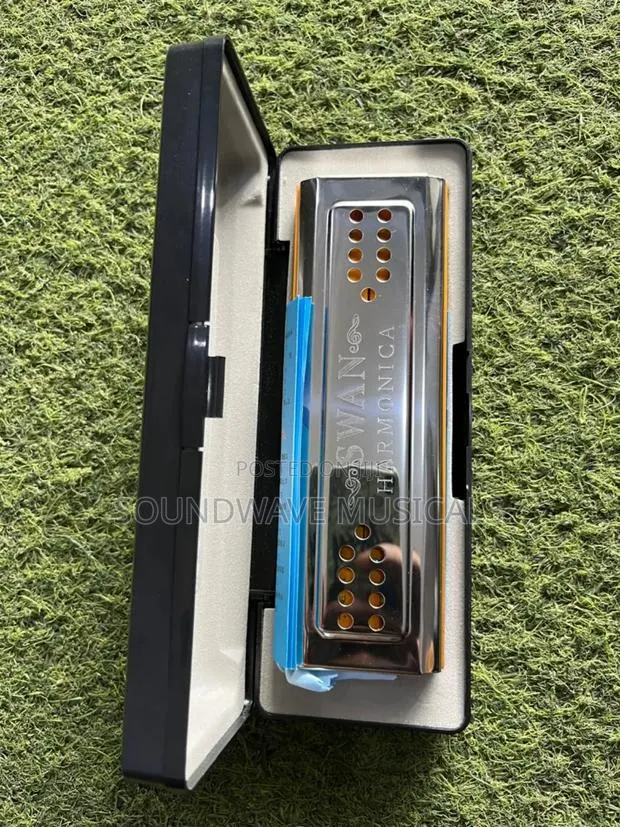 Harmonica Available · Photo 1