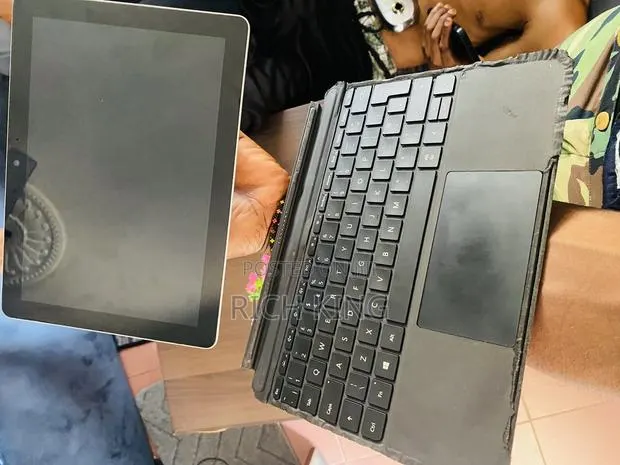 Laptop Microsoft Surface Pro 10 8GB SSD 128GB · Photo 1