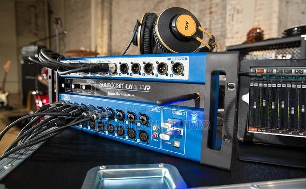 Soundcraft Ui24r Digital Mixer