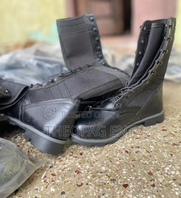 Premium Black Tactical Military Security Boots – Durable Heavy-Duty · Photo 1