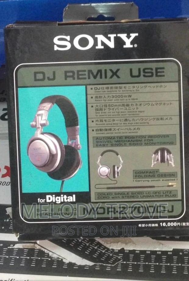 Sony Studio Headphones · Photo 1
