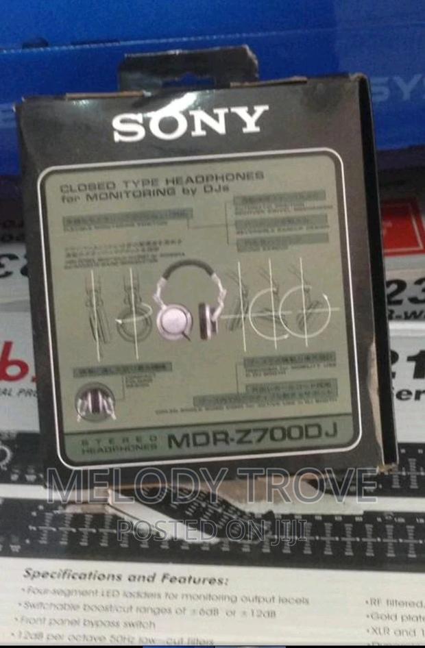Sony Studio Headphones · Photo 2