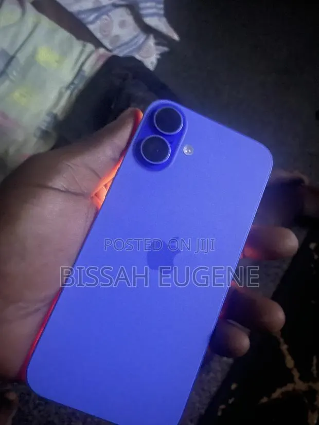 Apple iPhone 16 Plus 128 GB Blue · Photo 1