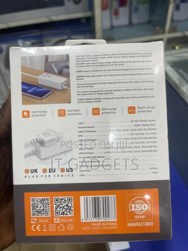 LDNIO 65W Desktop Power Strip With Extension Cord · Photo 2