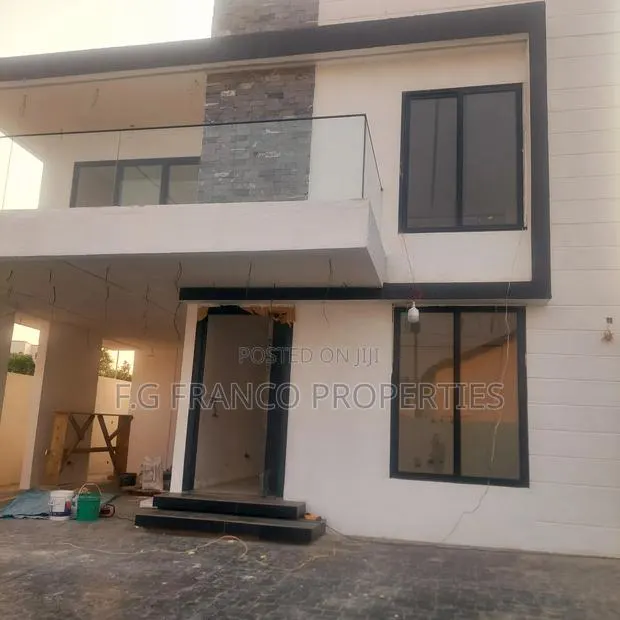 5bdrm House in Kg.Franco Properties, East Legon for sale · Photo 1