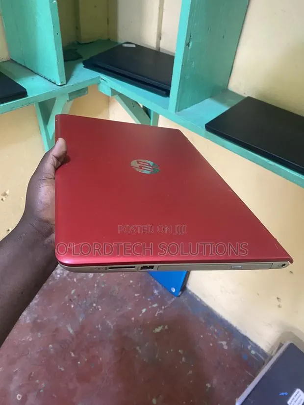 Laptop HP Pavilion 15 8GB AMD HDD 500GB · Photo 1