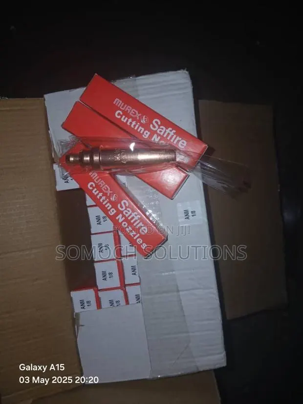 Cutting Nozzle Safire Fixed and Moveable Available in Differ · Photo 1