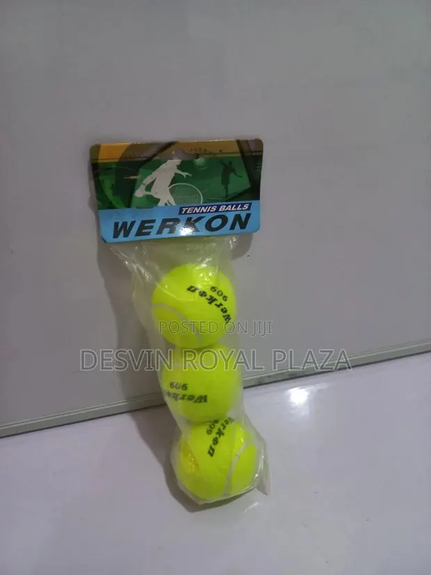 Lawn Tennis Balls · Photo 1