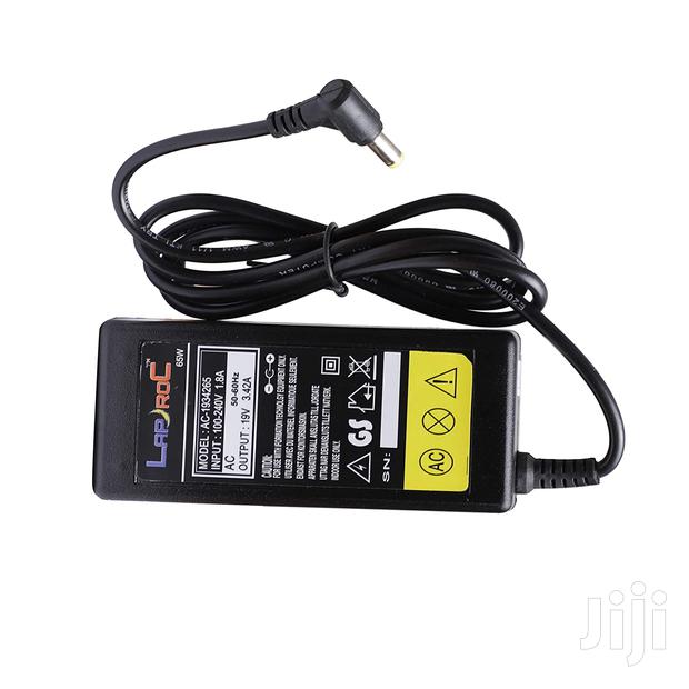 Acer 19V 3.42A Adapter Yellow Pin (Replacement) · Photo 3